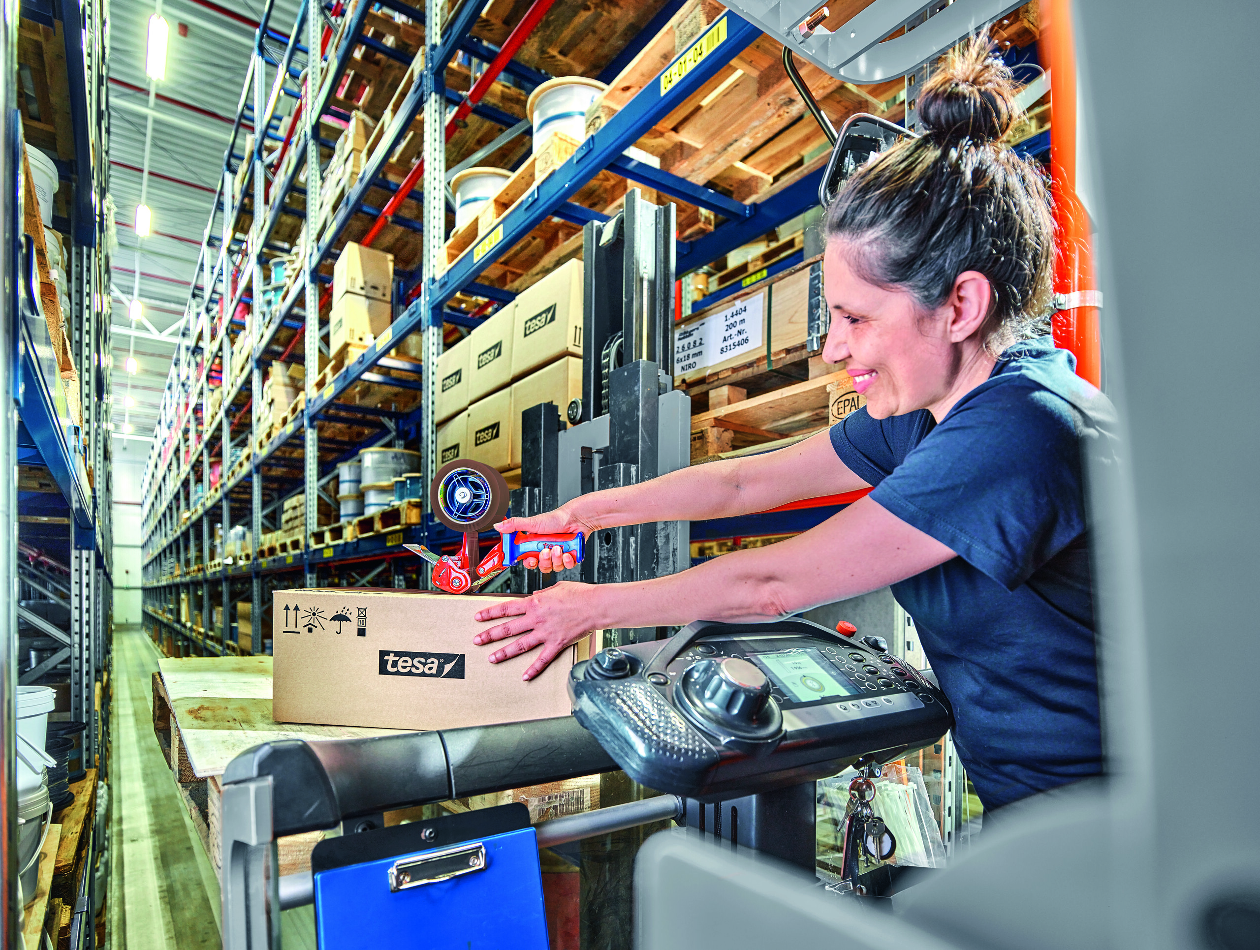 taśma cichoodwijalna tesa pack